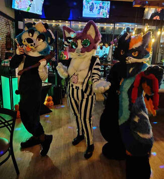 Halloween at Brick and Barrel Leesburg Featuring ZappFoxCollie and Frits Studios; Photo Credits to Rick Moore